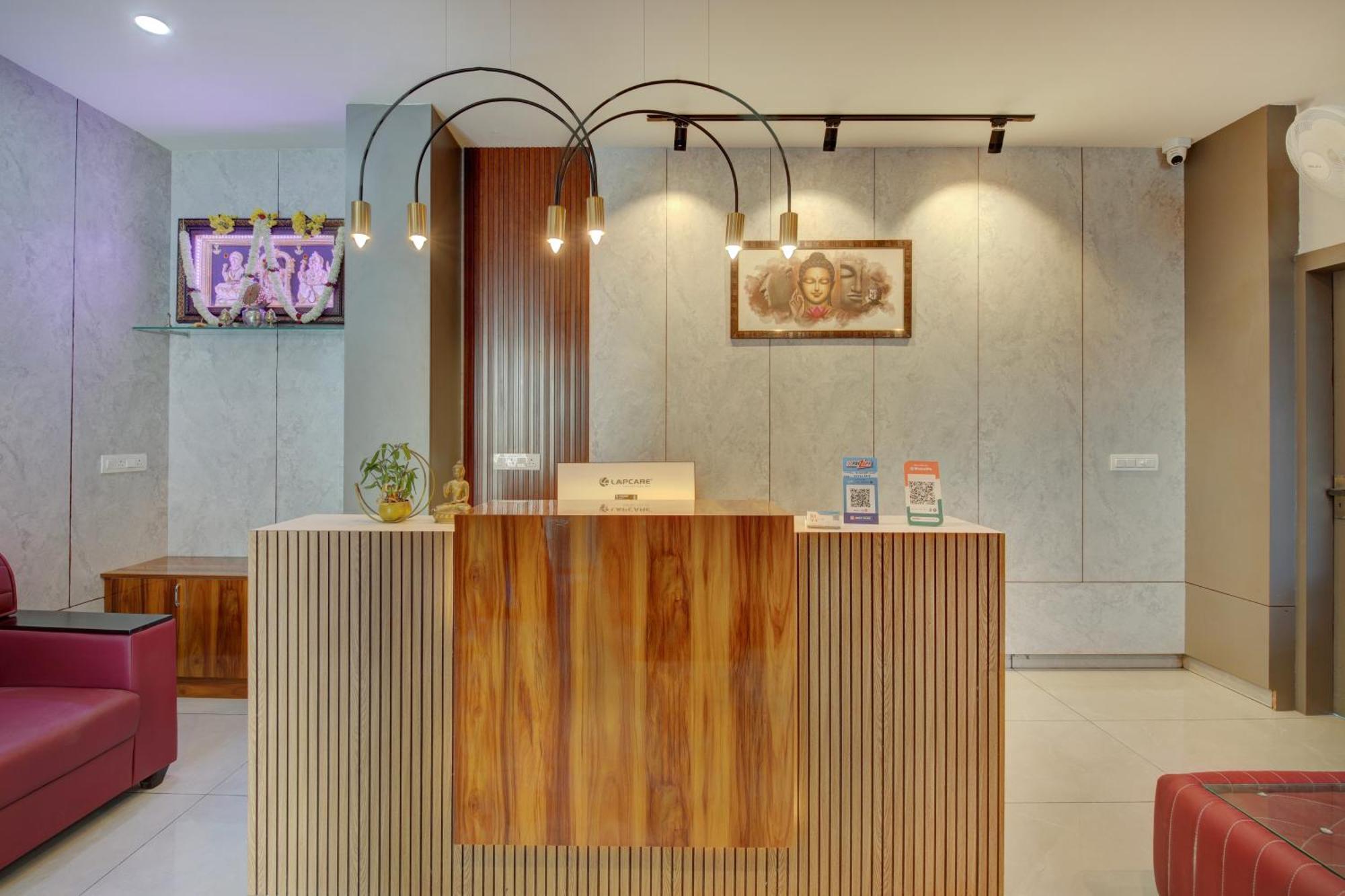 Hotel Park Lane Yelahanka Bangalore Bagian luar foto