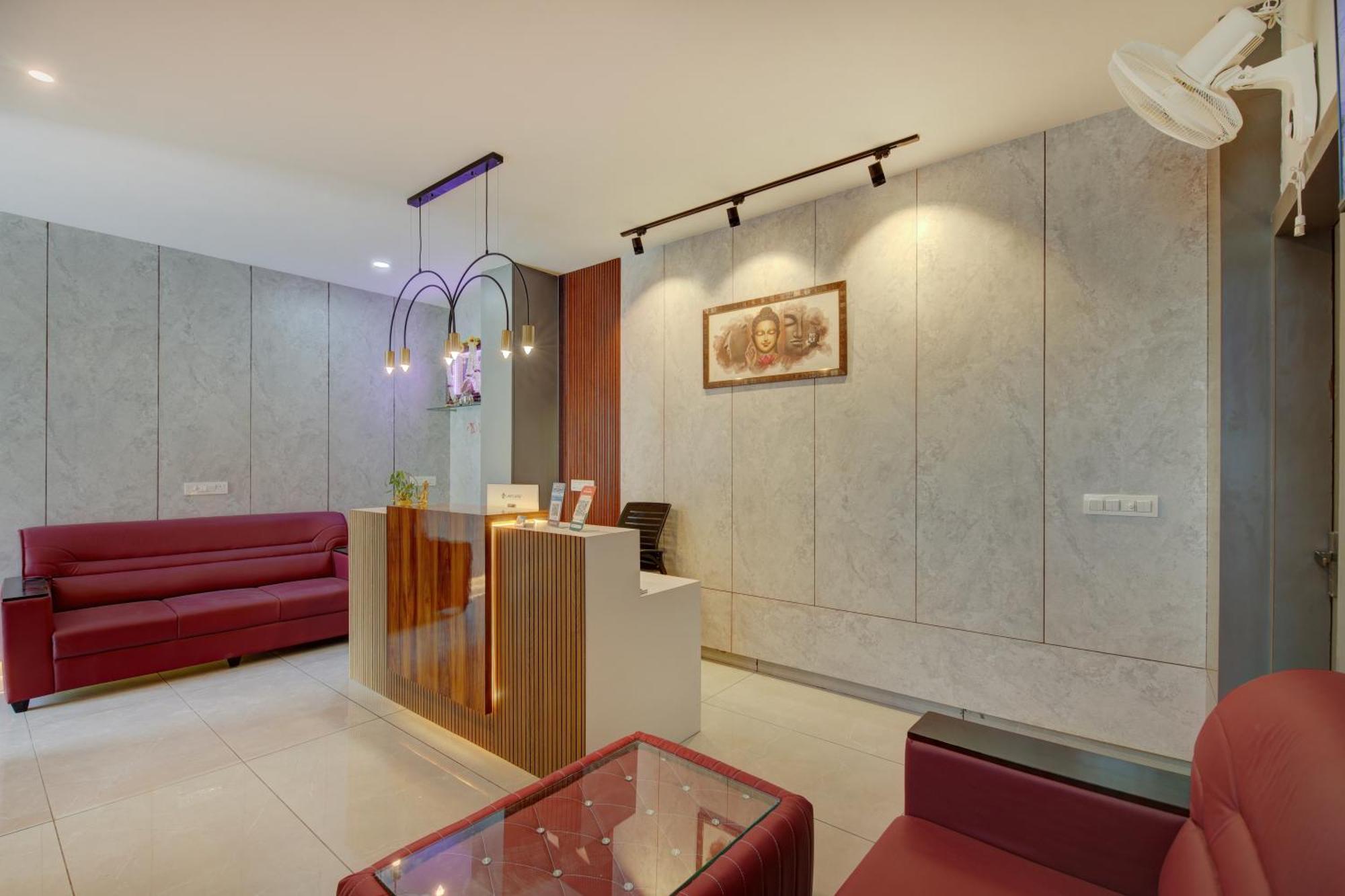 Hotel Park Lane Yelahanka Bangalore Bagian luar foto